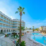Pineta Park Deluxe 5* 马尔马里斯