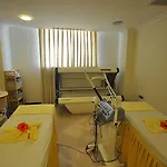 Pineta Park Deluxe 酒店 马尔马里斯