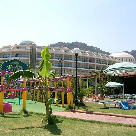 Отель Pineta Park Deluxe 4*