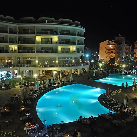 Pineta Park Deluxe Отель