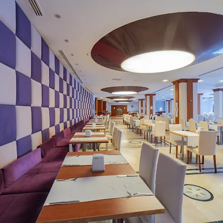 فندق Pineta Park Deluxe 5*