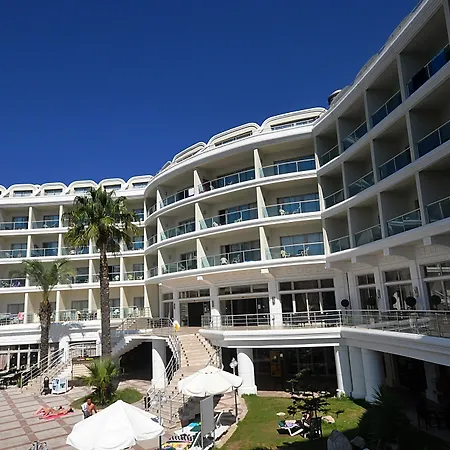 Pineta Park Deluxe فندق
