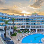 Pineta Park Deluxe Hotel