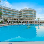 Pineta Park Deluxe 5* Marmaris