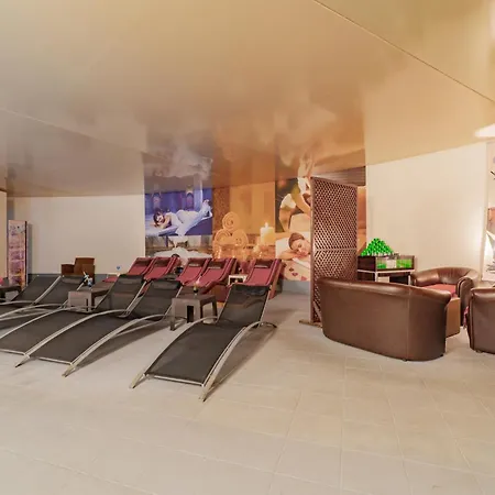Hotell Pineta Park Deluxe 5*