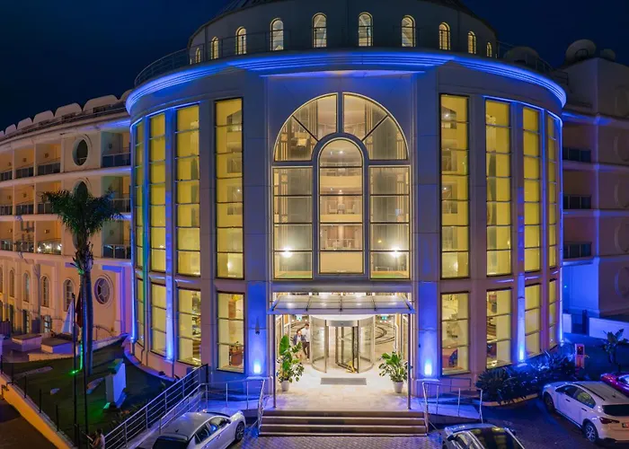 מלון Pineta Park Deluxe