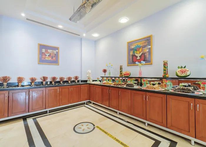 Pineta Park Deluxe 5* מרמריס